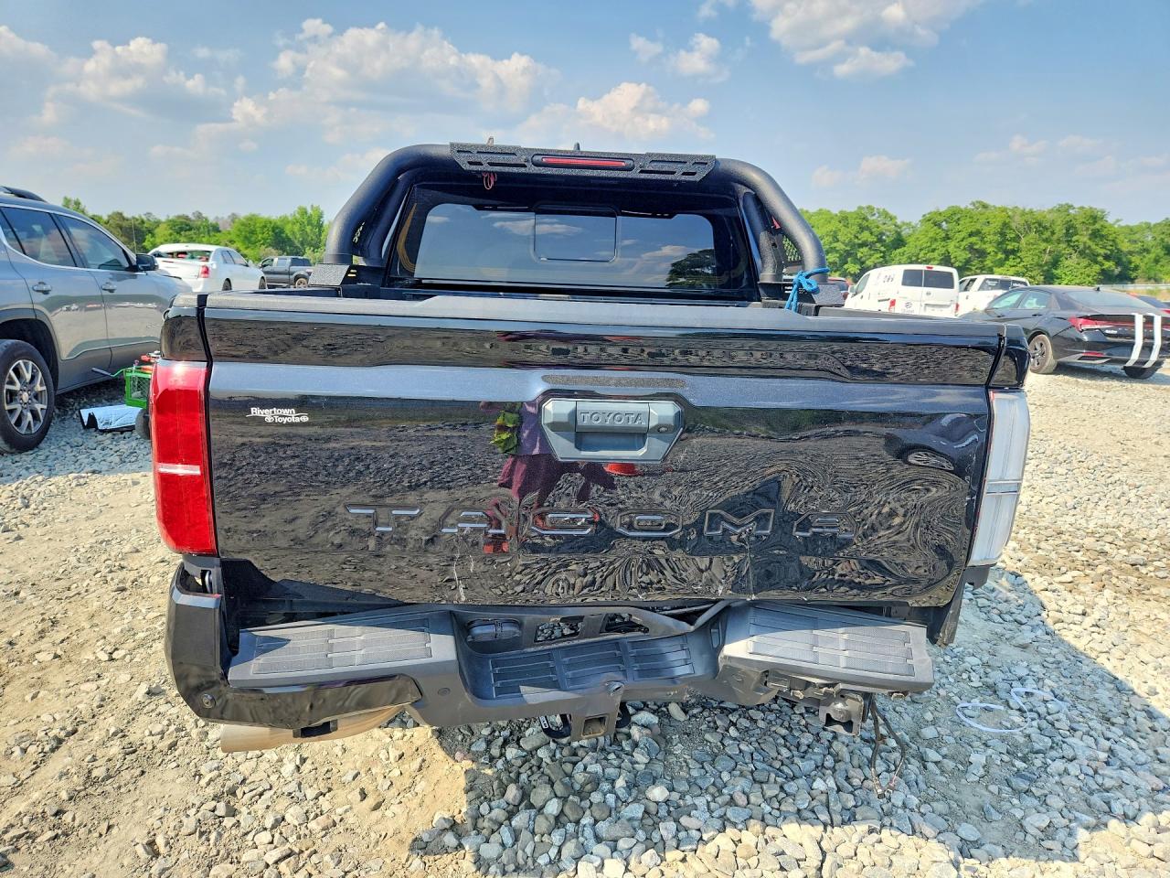 2024 TOYOTA TACOMA TRD SPORT photo 11