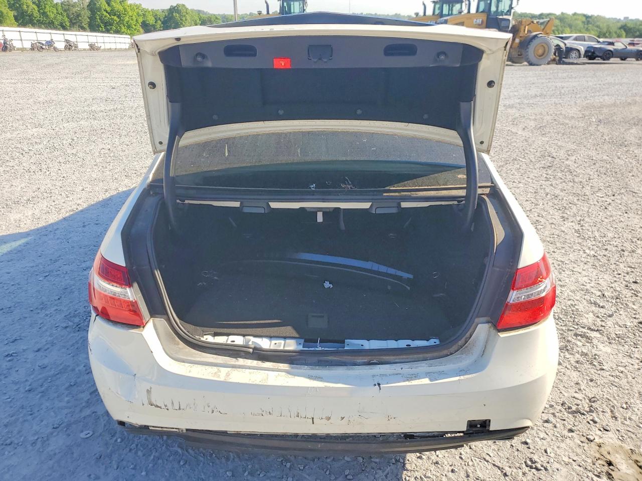 2011 MERCEDES-BENZ E 350 photo 6