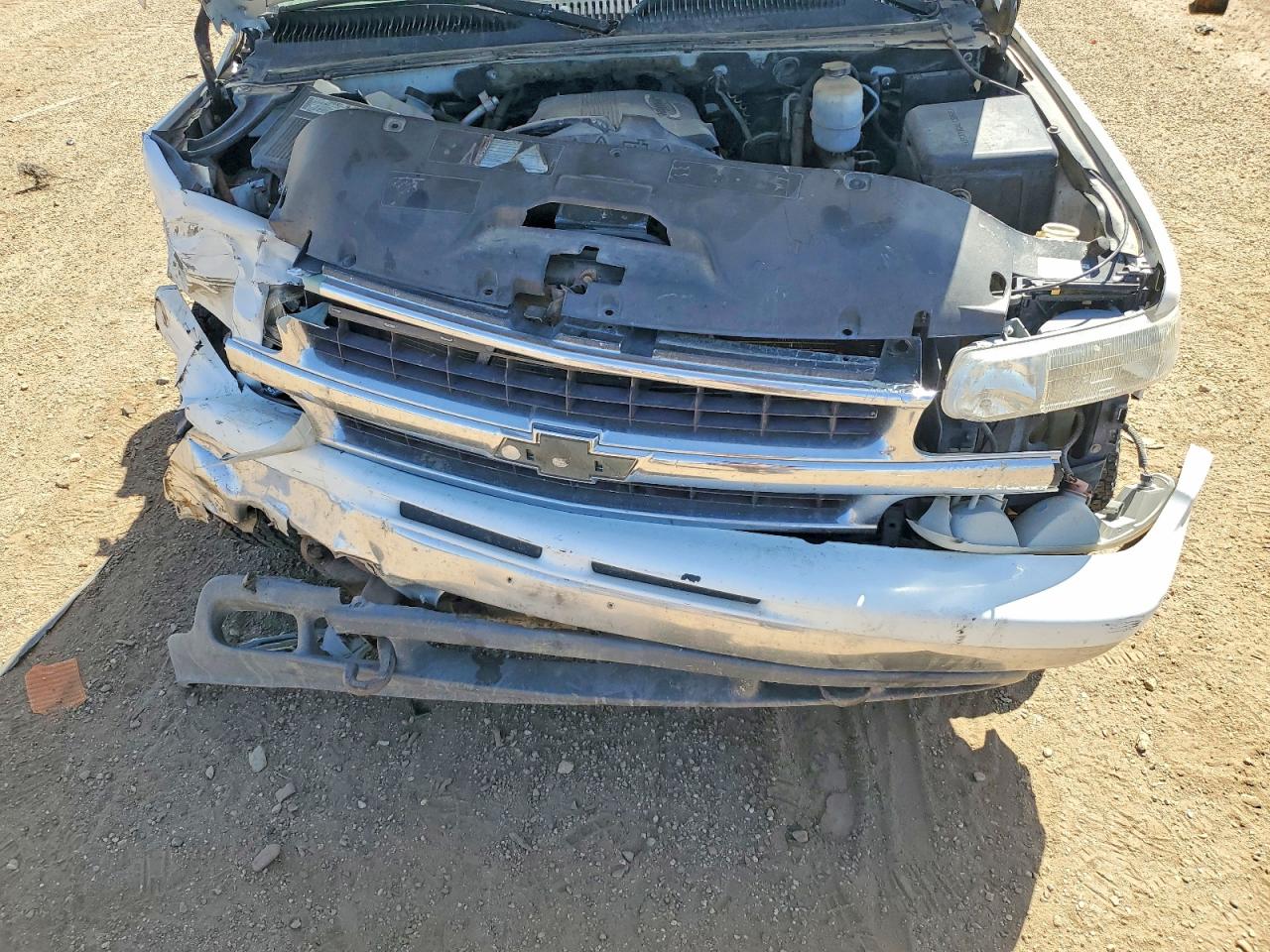 2001 CHEVROLET SUBURBAN C2500  LT photo 23
