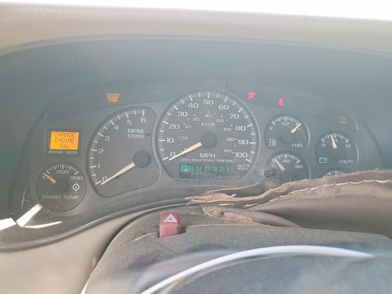 2001 CHEVROLET SUBURBAN C2500  LT photo 17