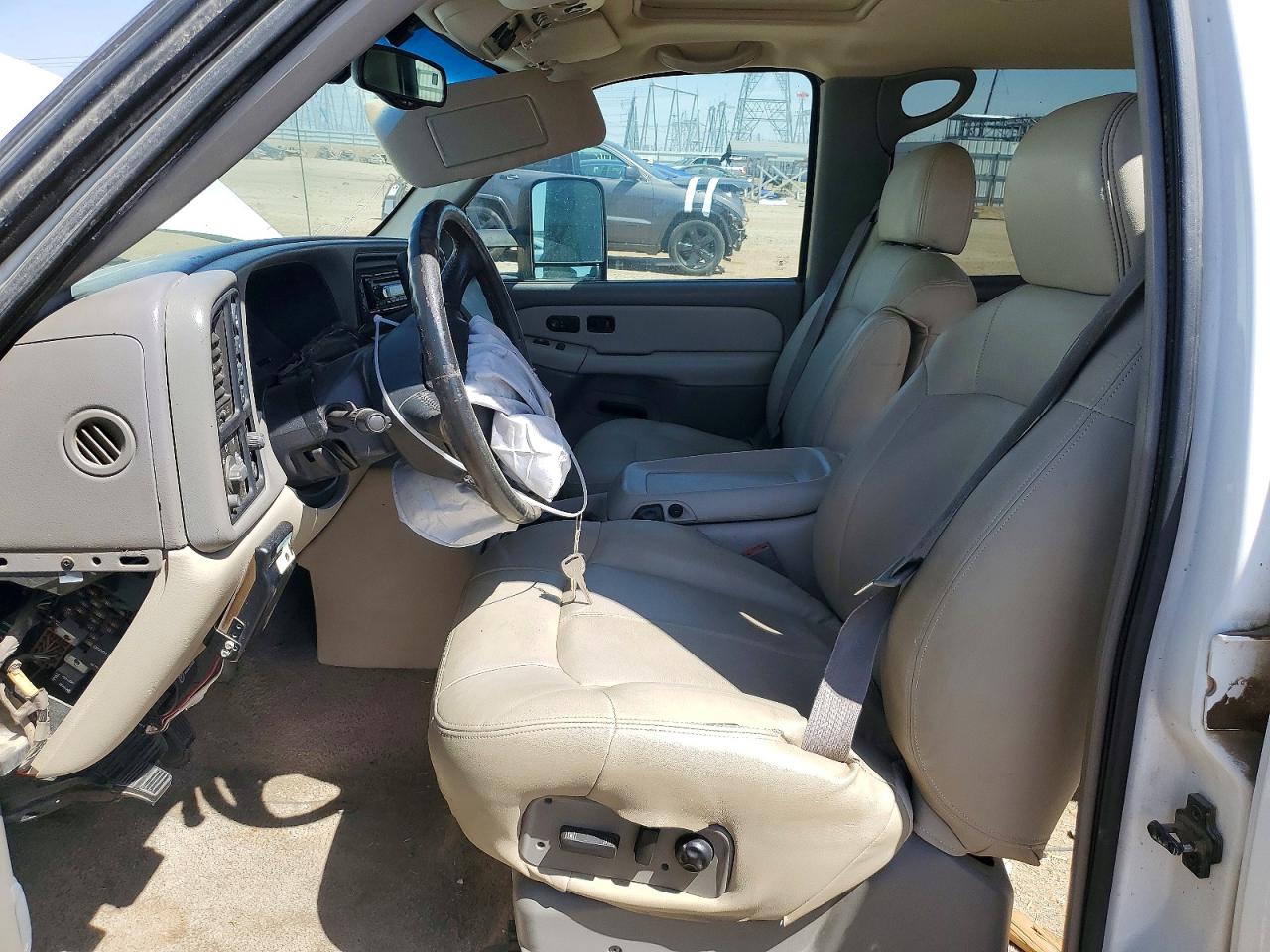 2001 CHEVROLET SUBURBAN C2500  LT photo 13