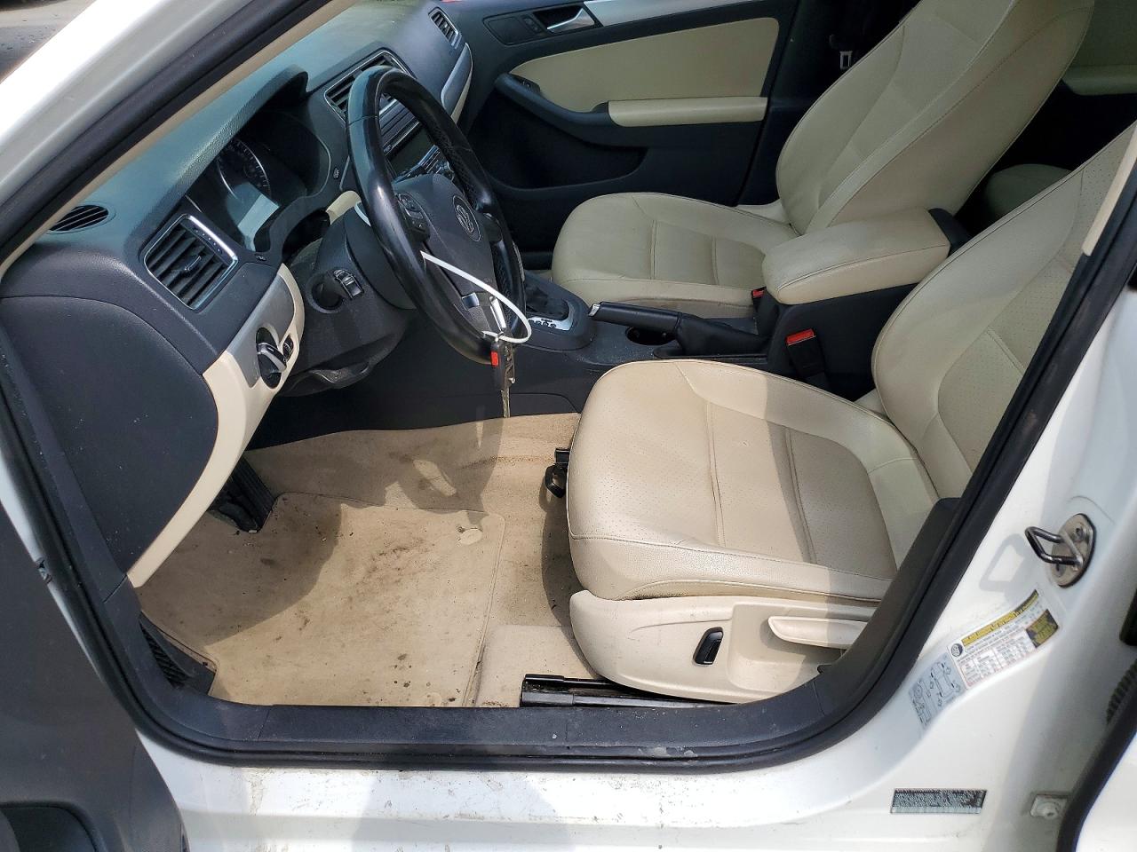 2013 VOLKSWAGEN JETTA SE photo 7