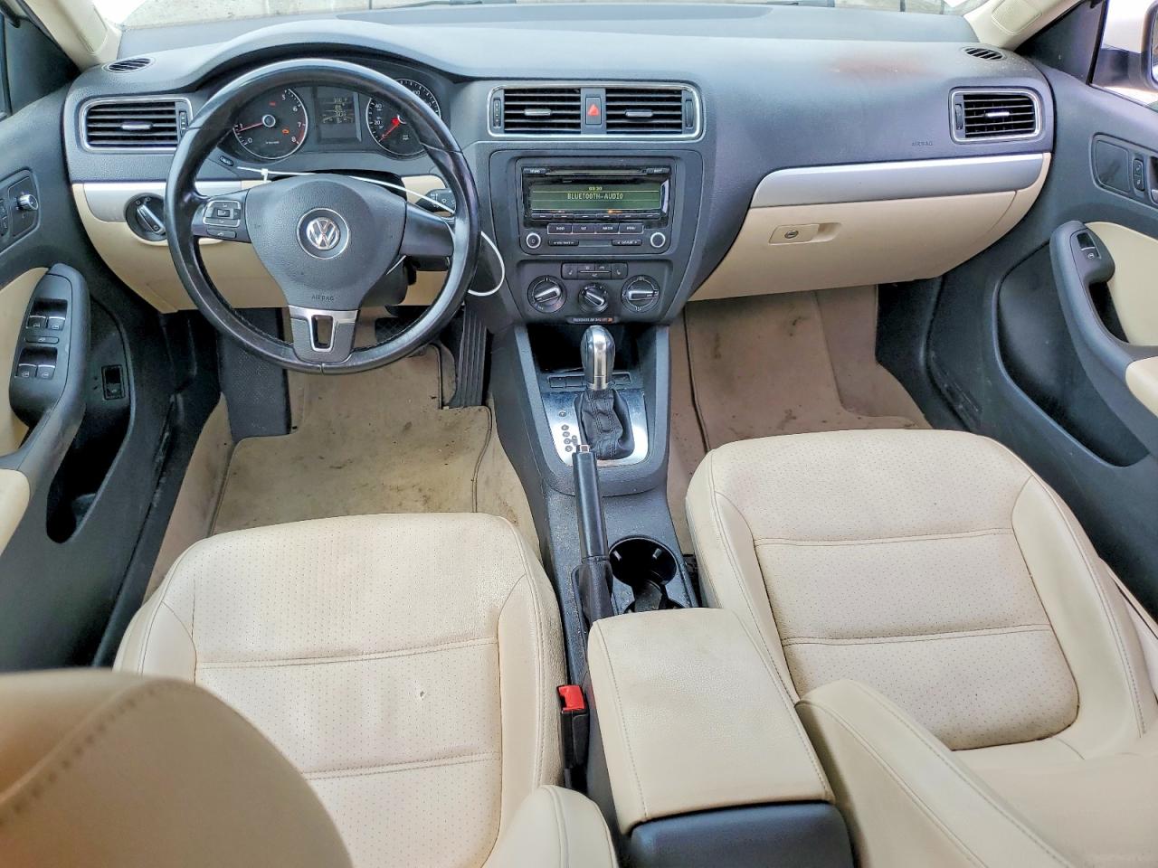 2013 VOLKSWAGEN JETTA SE photo 8