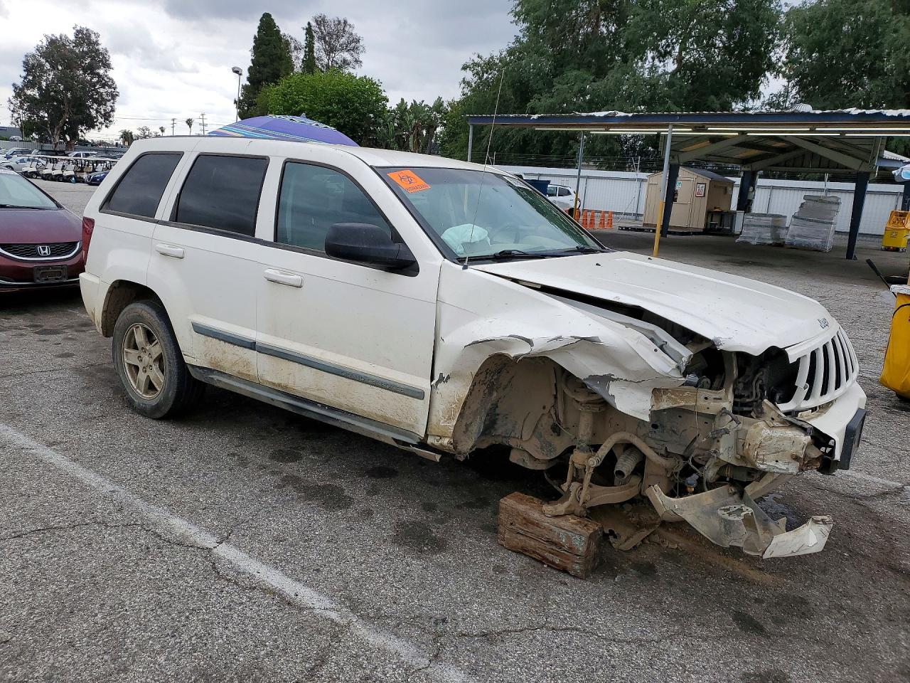2007 JEEP GRAND CHEROKEE LAREDO photo 4