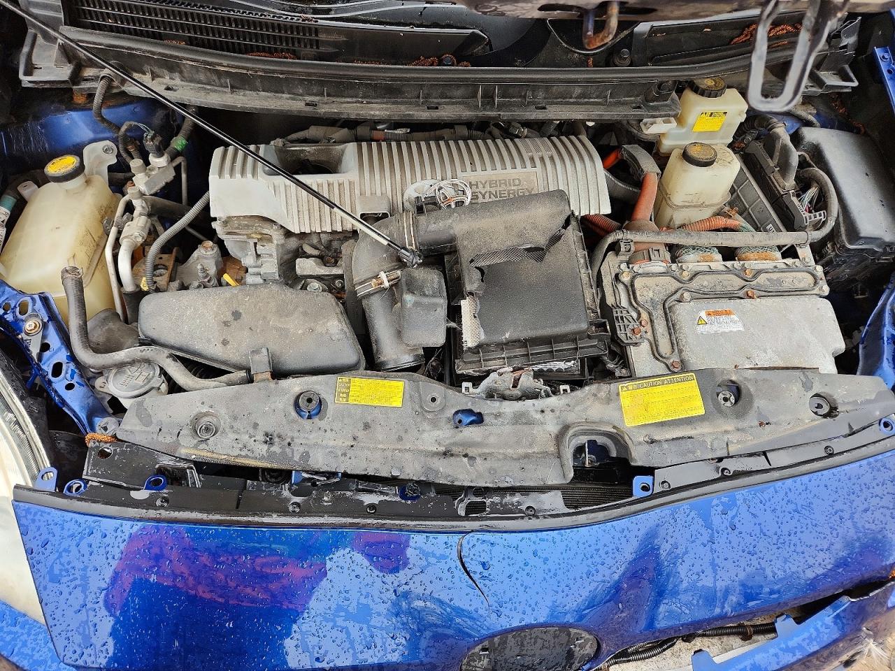 2010 TOYOTA PRIUS V photo 31