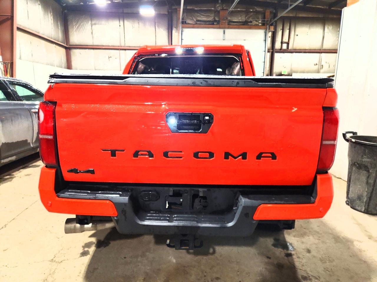 2024 TOYOTA TACOMA TRD OFF-ROAD photo 11