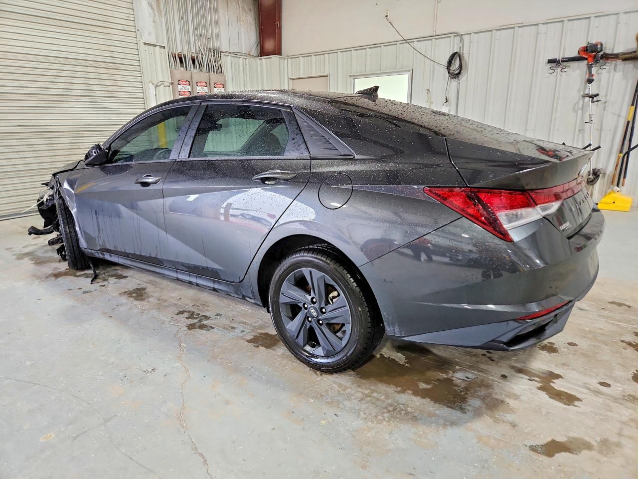 2023 HYUNDAI ELANTRA SEL photo 4
