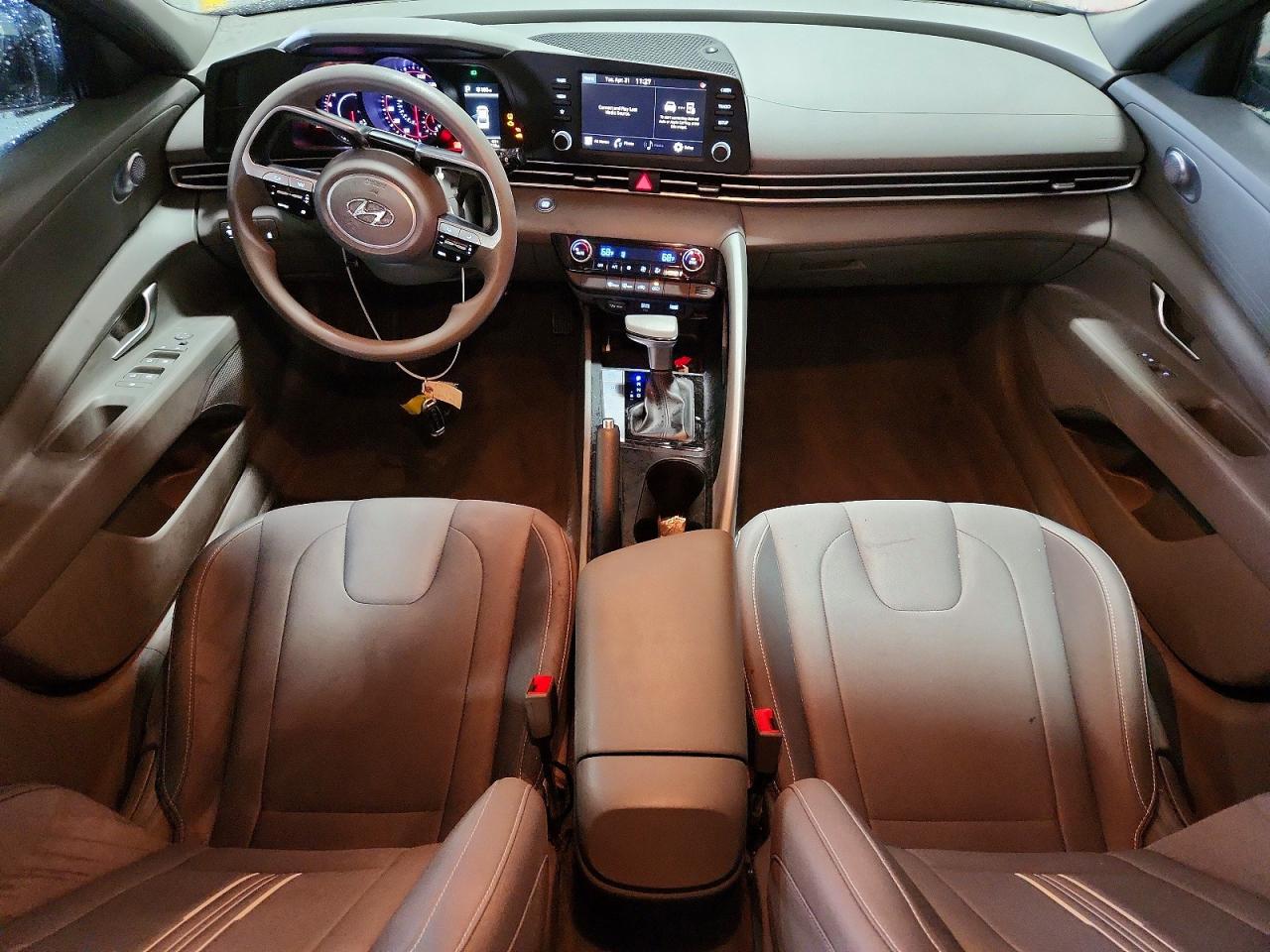 2023 HYUNDAI ELANTRA SEL photo 22