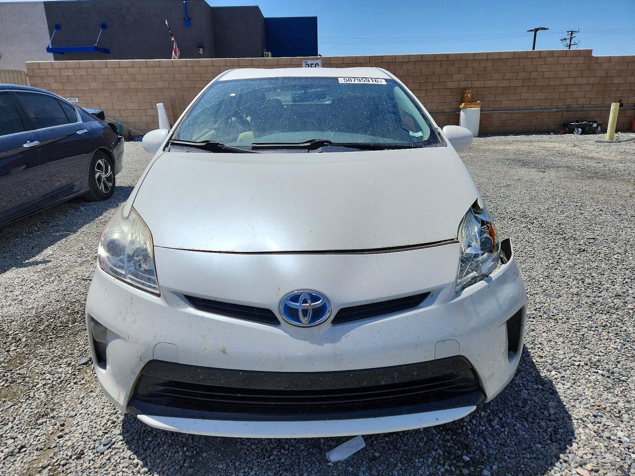 2015 TOYOTA PRIUS TWO photo 13