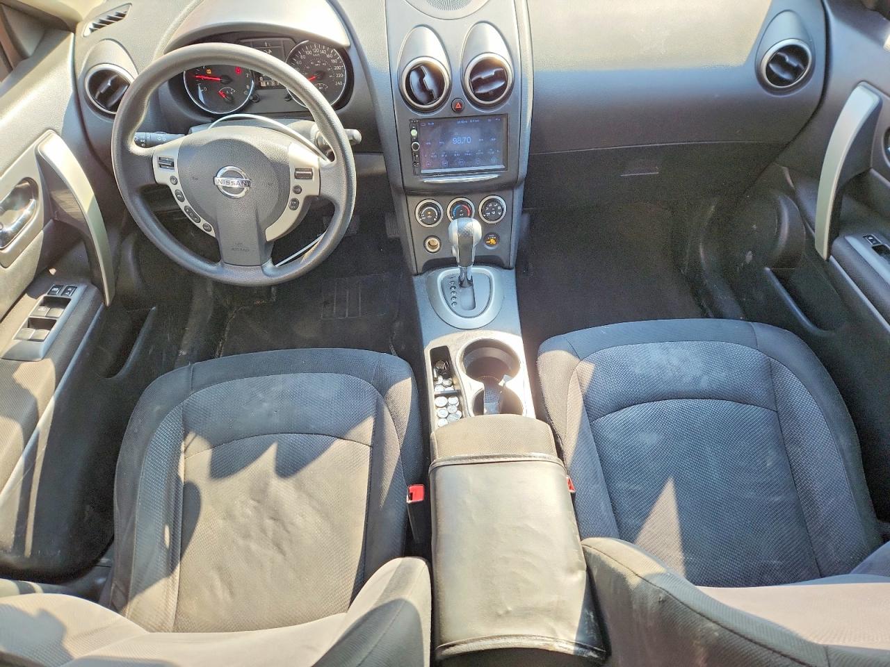 2011 NISSAN ROGUE S photo 22