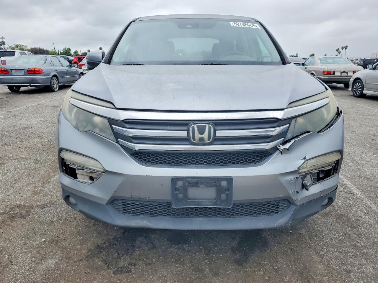 2016 HONDA PILOT EX photo 9