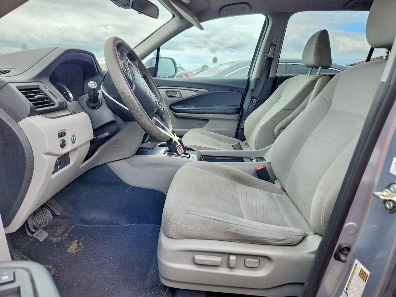 2016 HONDA PILOT EX photo 13