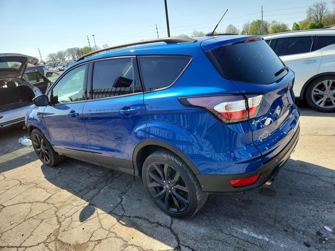 2017 FORD ESCAPE SE photo 3