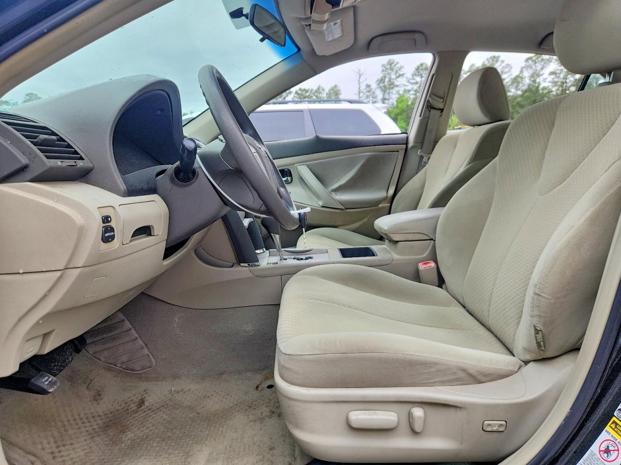 2009 TOYOTA CAMRY LE photo 19
