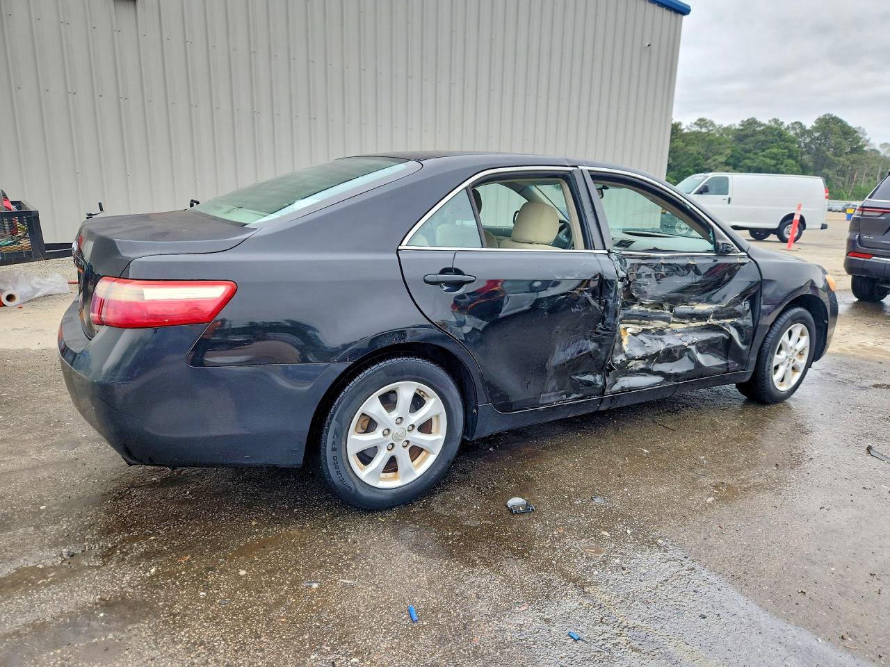 2009 TOYOTA CAMRY LE photo 7