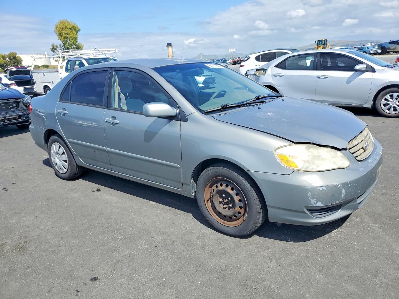 2004 TOYOTA COROLLA LE photo 4