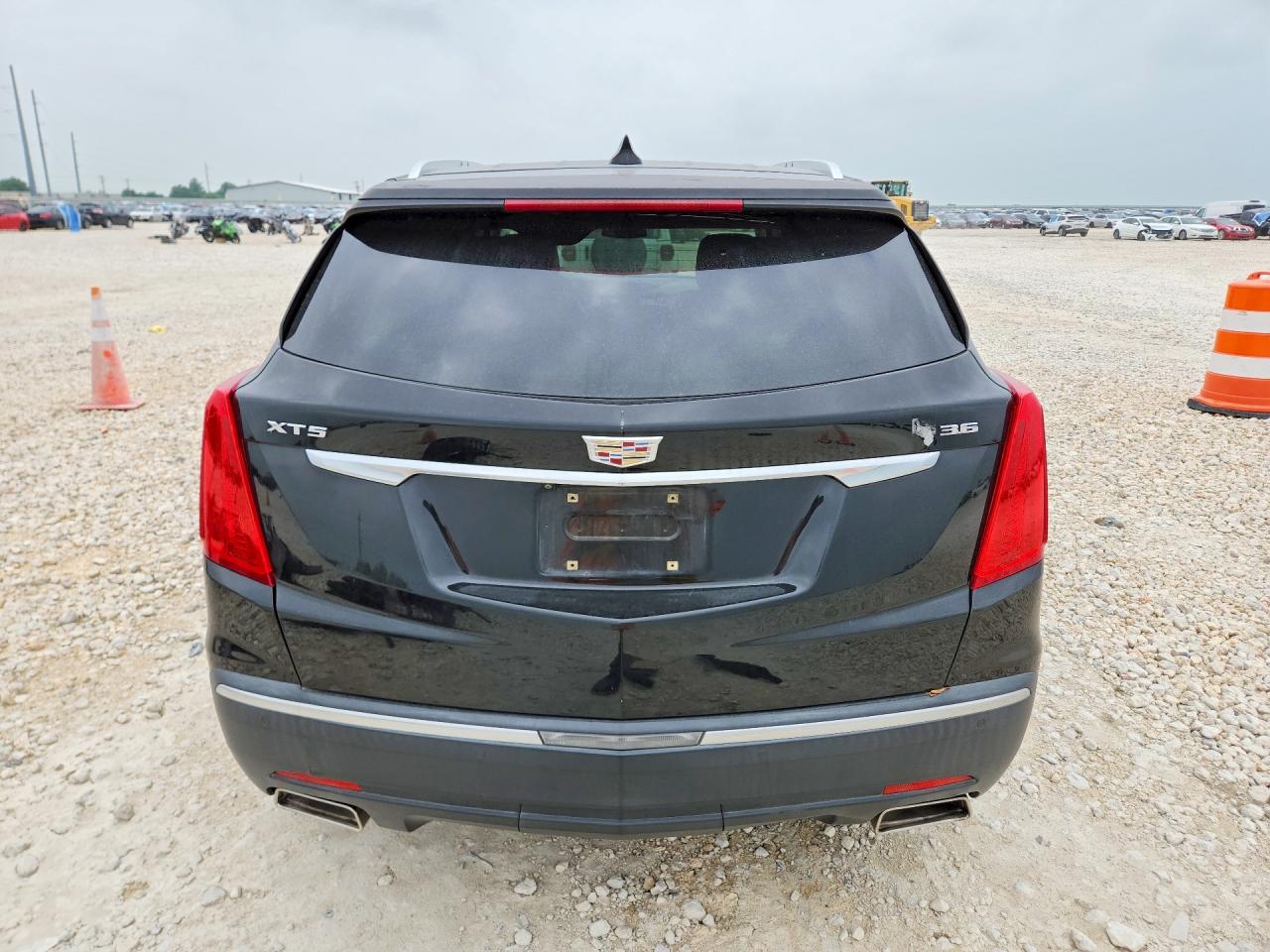 2017 CADILLAC XT5 LUXURY photo 11
