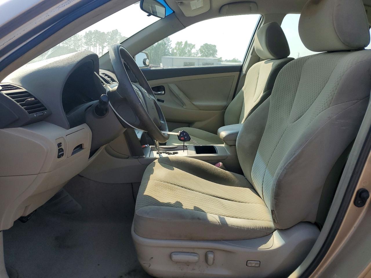 2009 TOYOTA CAMRY LE photo 13