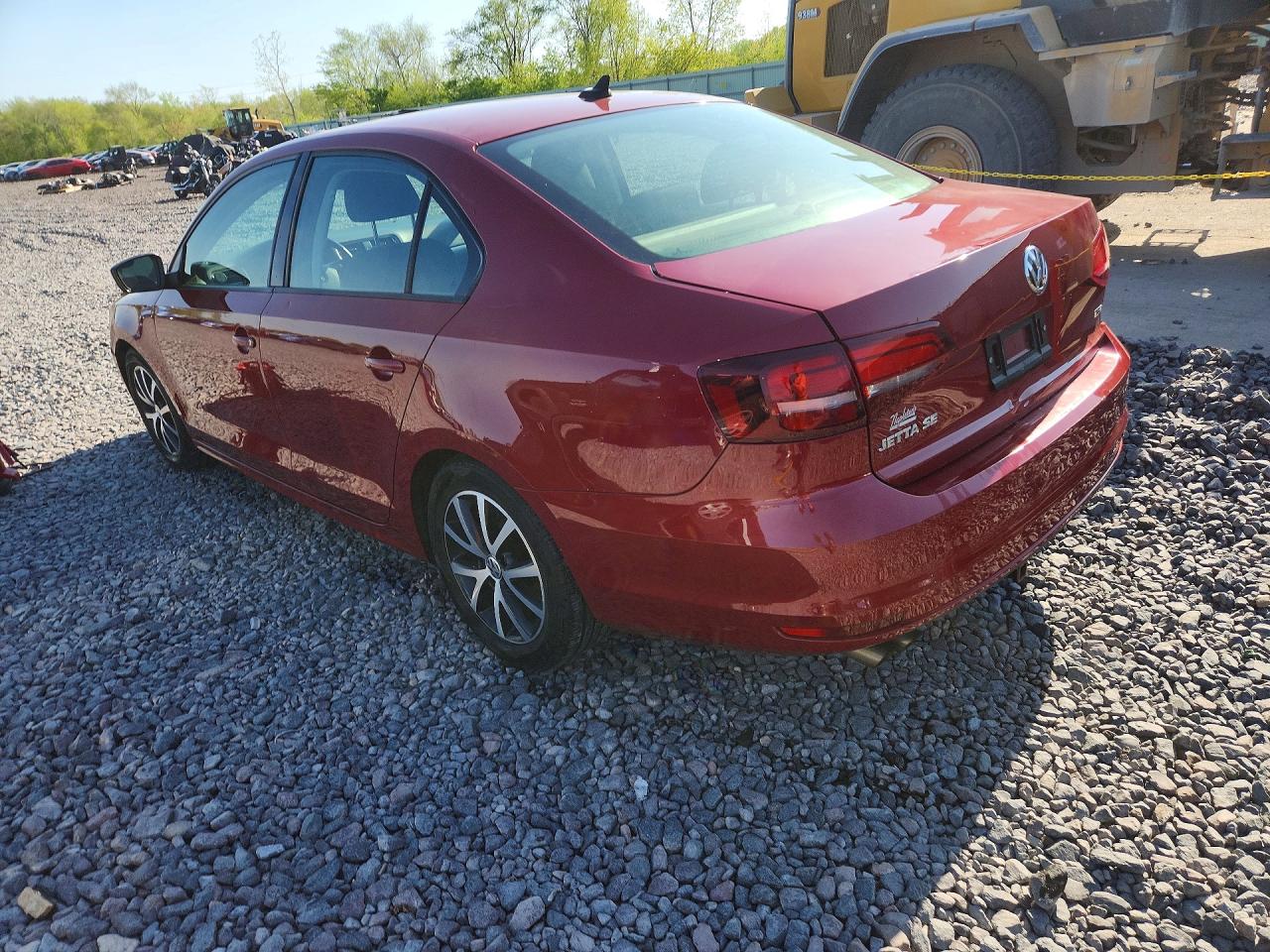 2016 VOLKSWAGEN JETTA SE photo 3