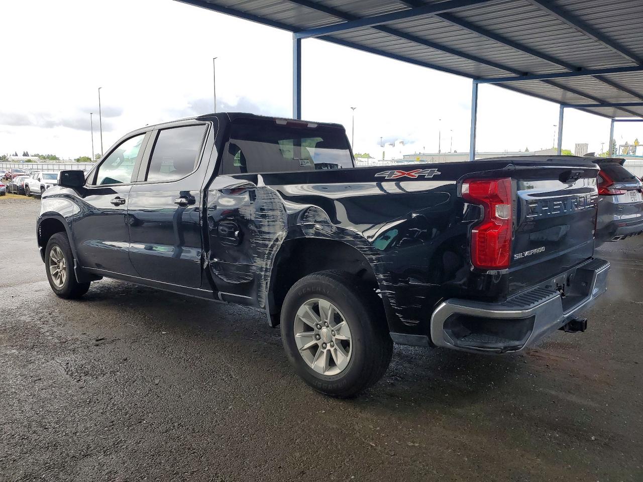 2023 CHEVROLET SILVERADO K1500 LT photo 4