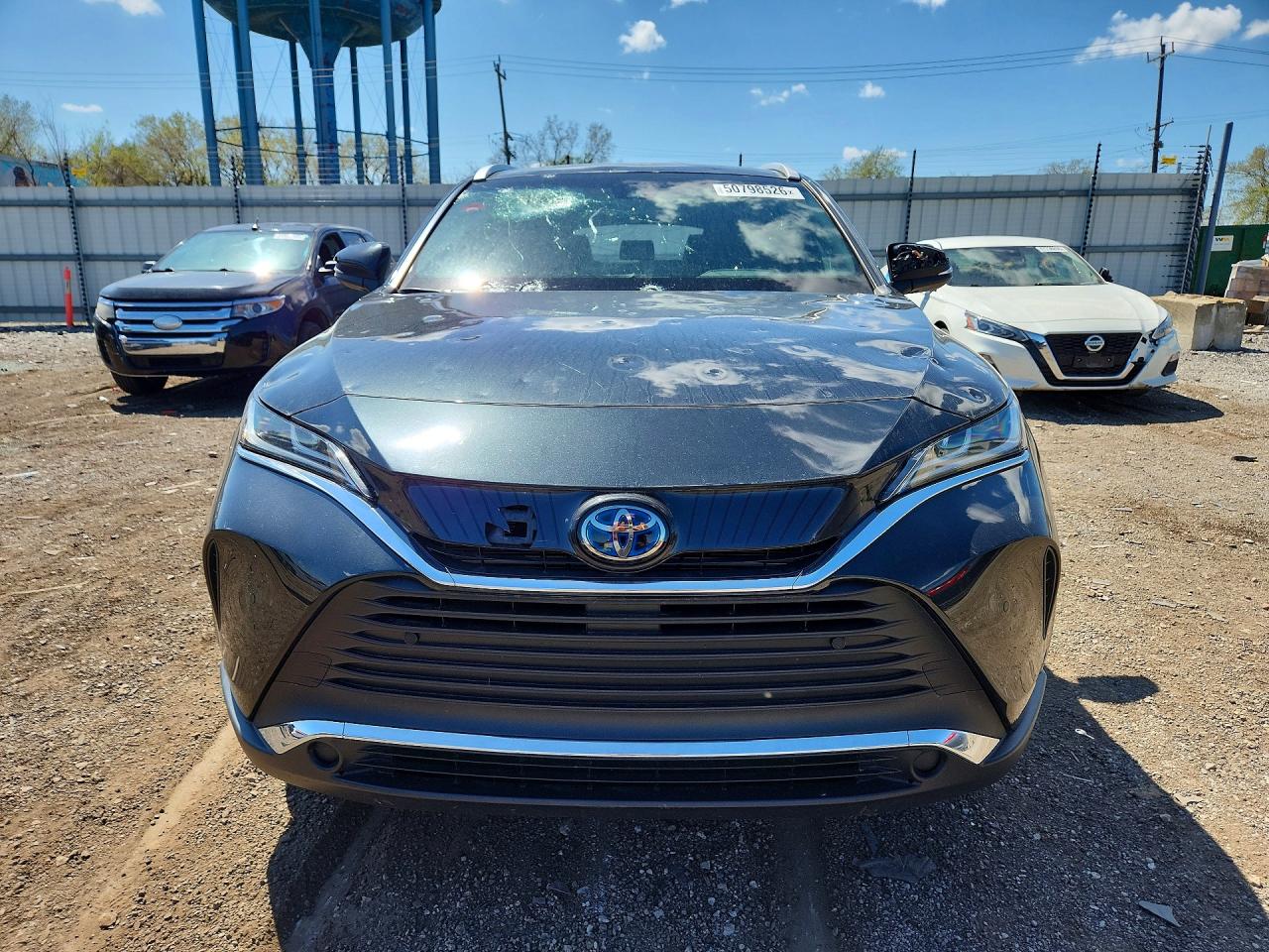 2021 TOYOTA VENZA XLE photo 13