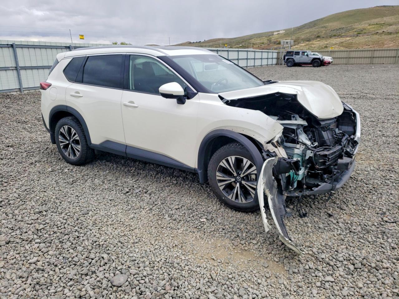 2021 NISSAN ROGUE SV photo 4