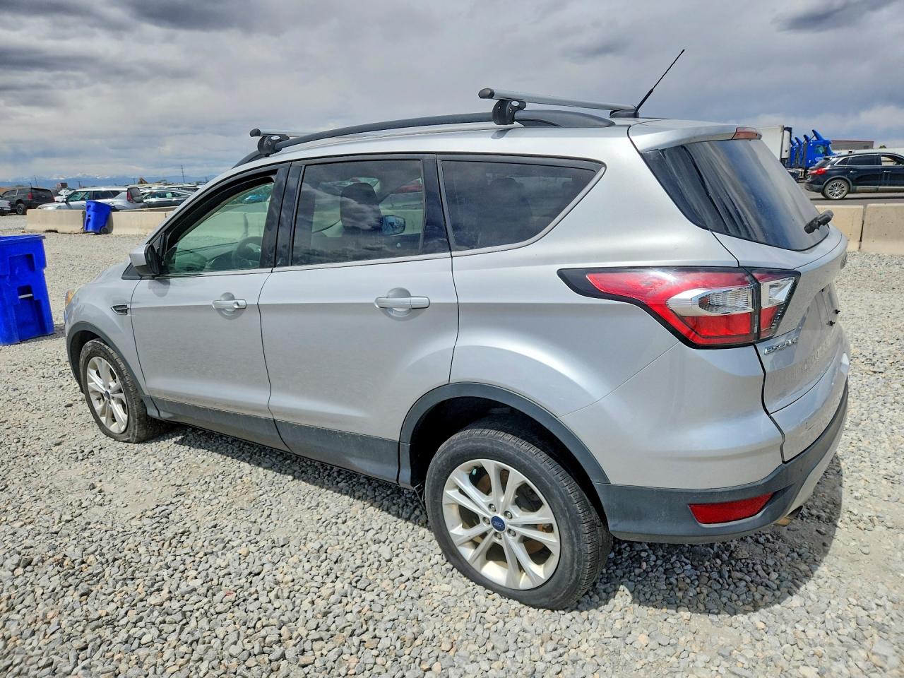 2018 FORD ESCAPE SE photo 4