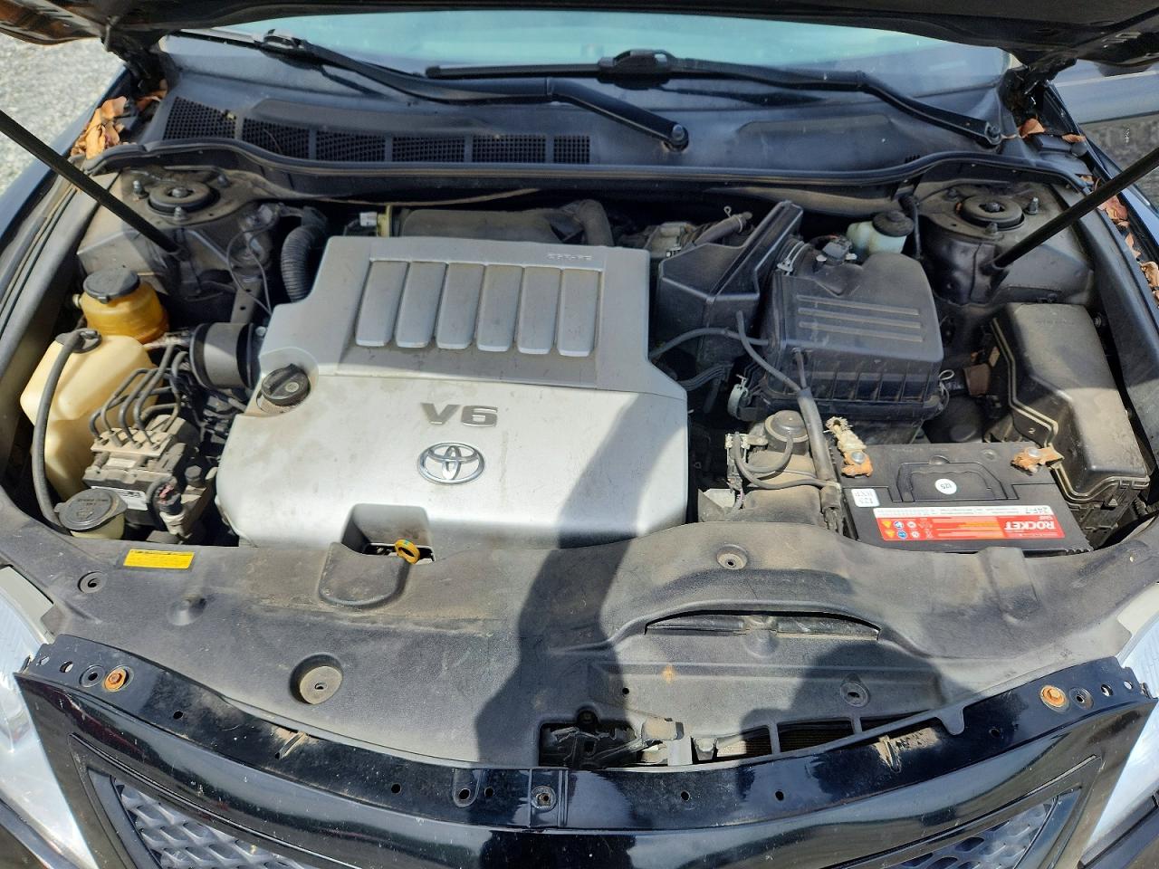 2010 TOYOTA CAMRY SE V6 photo 21