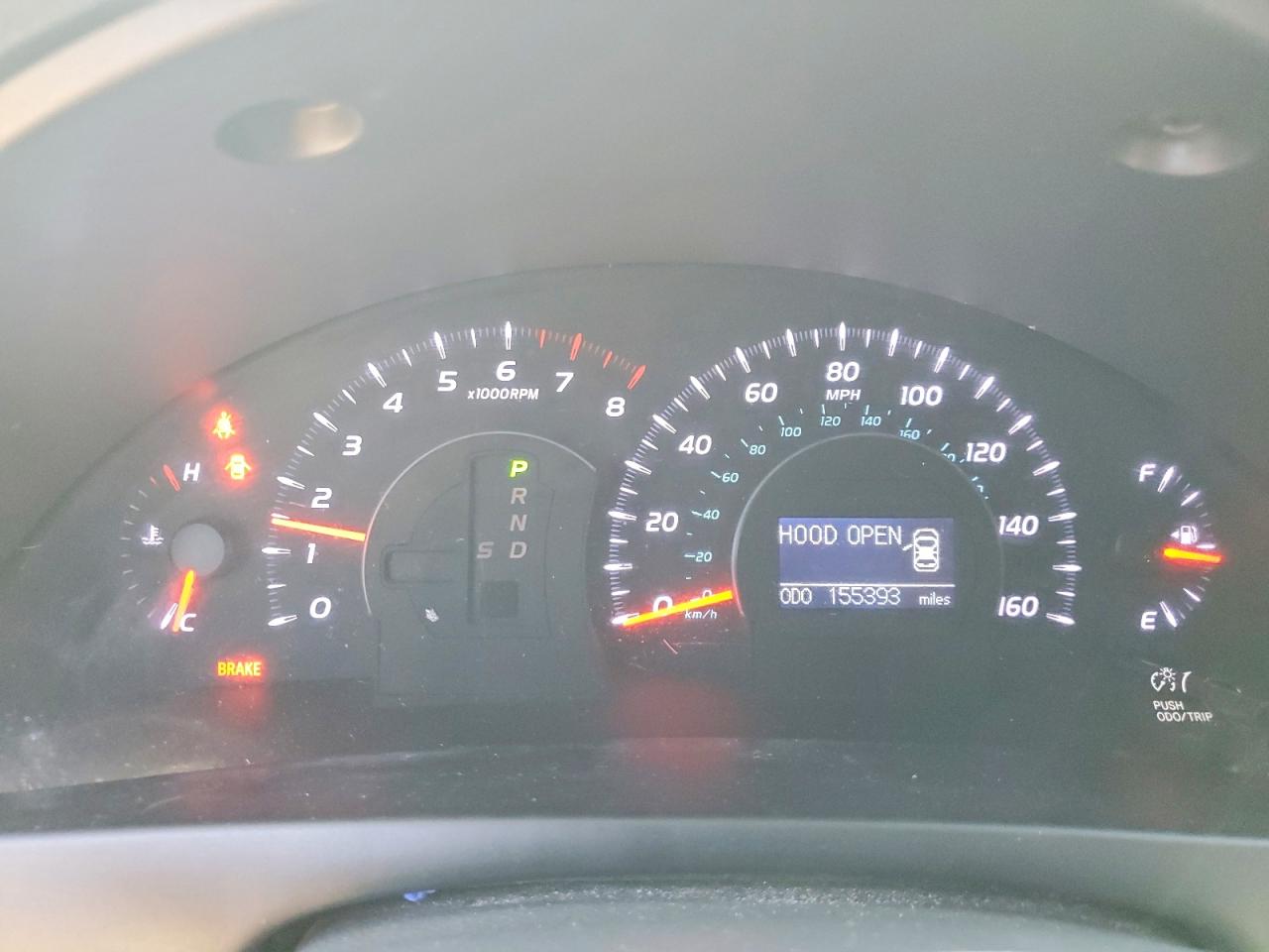 2011 TOYOTA CAMRY photo 17