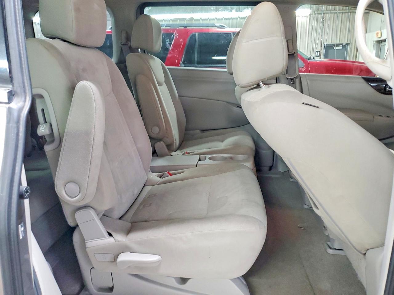 2016 NISSAN QUEST 3.5 SV photo 21