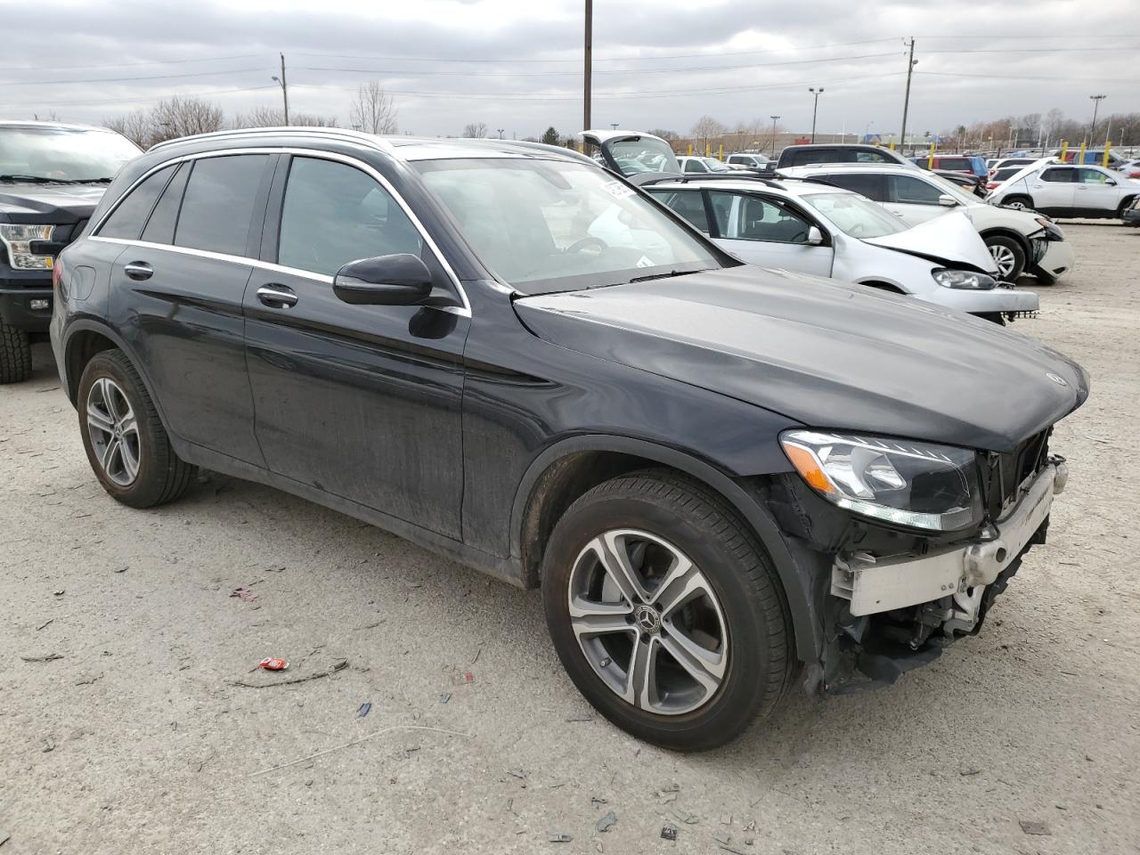 2018 MERCEDES-BENZ GLC 300 4MATIC photo 4