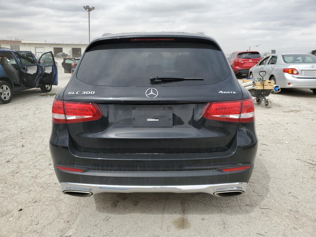 2018 MERCEDES-BENZ GLC 300 4MATIC photo 6