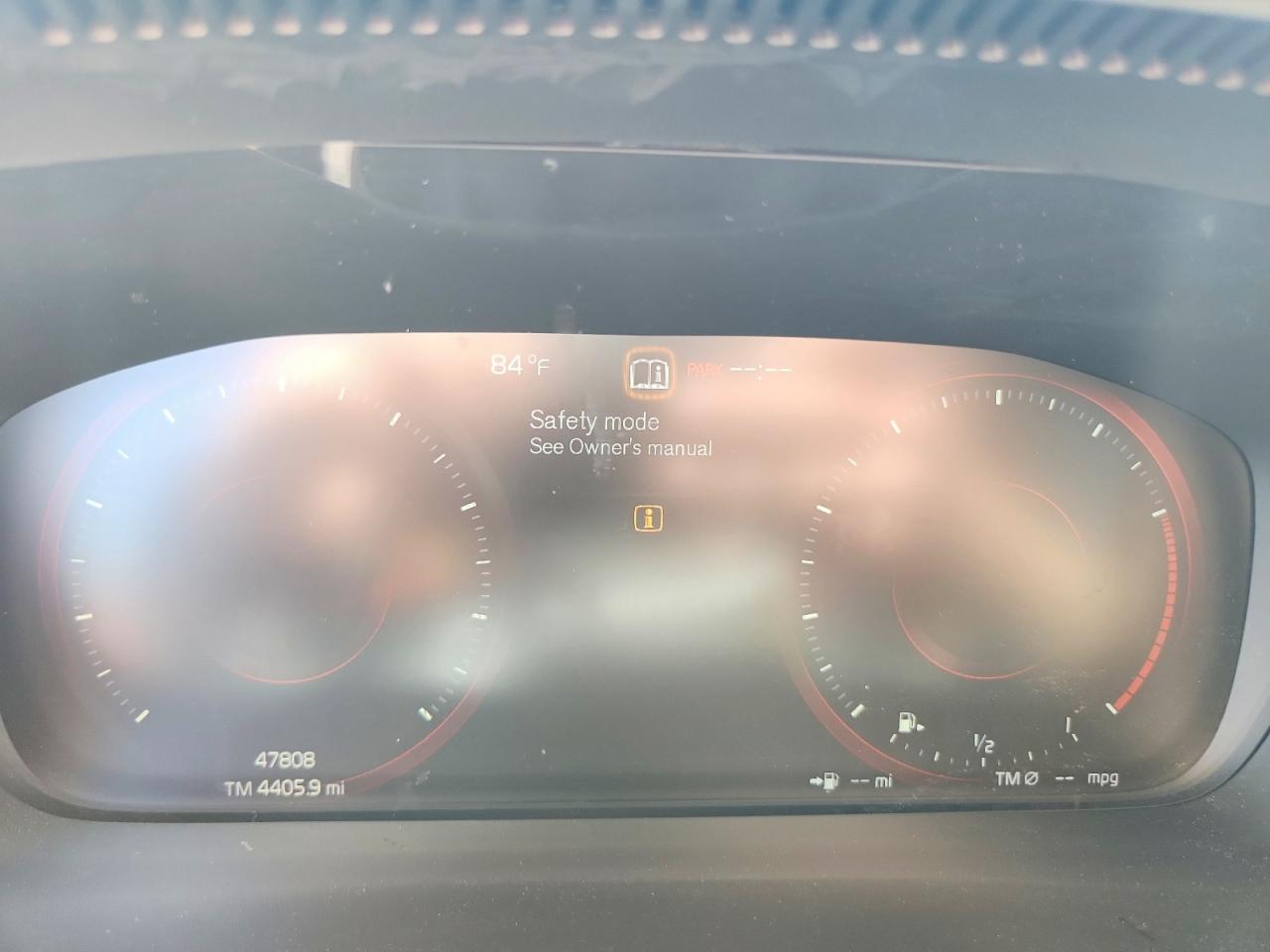 2020 VOLVO XC40 T5 MOMENTUM photo 25