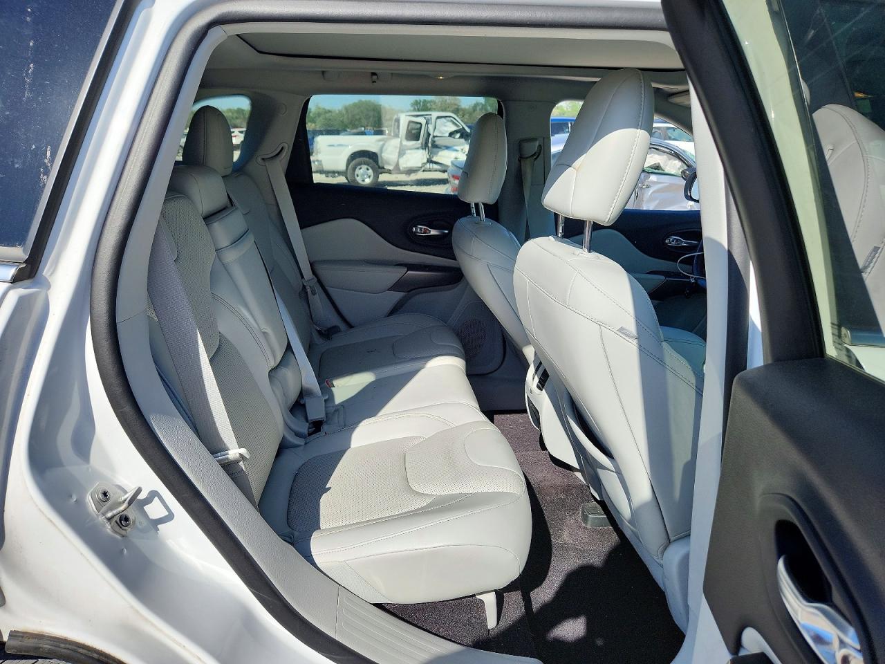 2019 JEEP CHEROKEE LIMITED photo 31