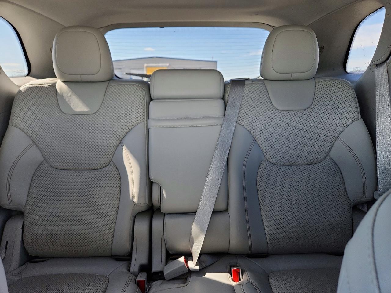 2019 JEEP CHEROKEE LIMITED photo 28