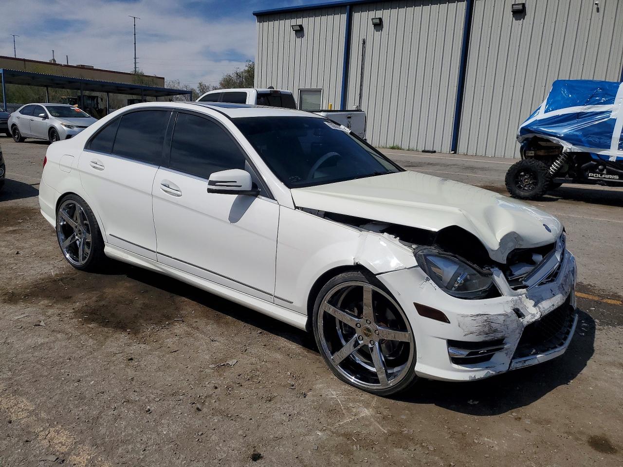 2013 MERCEDES-BENZ C 250 photo 4