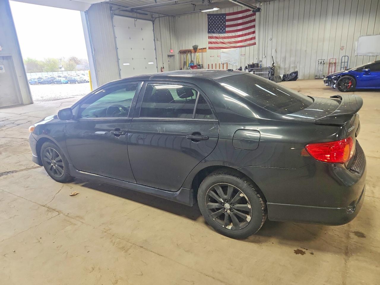 2010 TOYOTA COROLLA S photo 4
