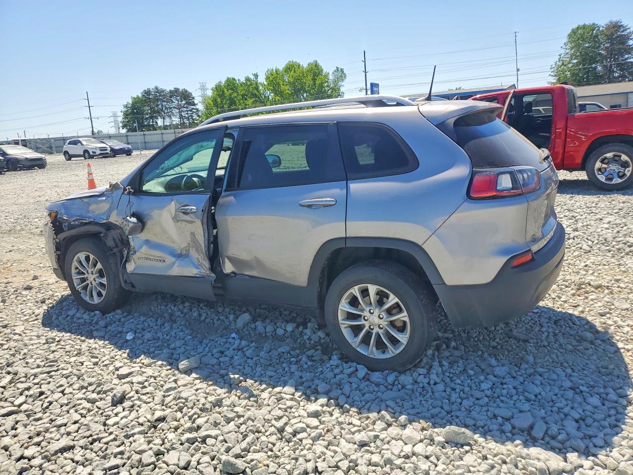 2021 JEEP CHEROKEE LATITUDE photo 2