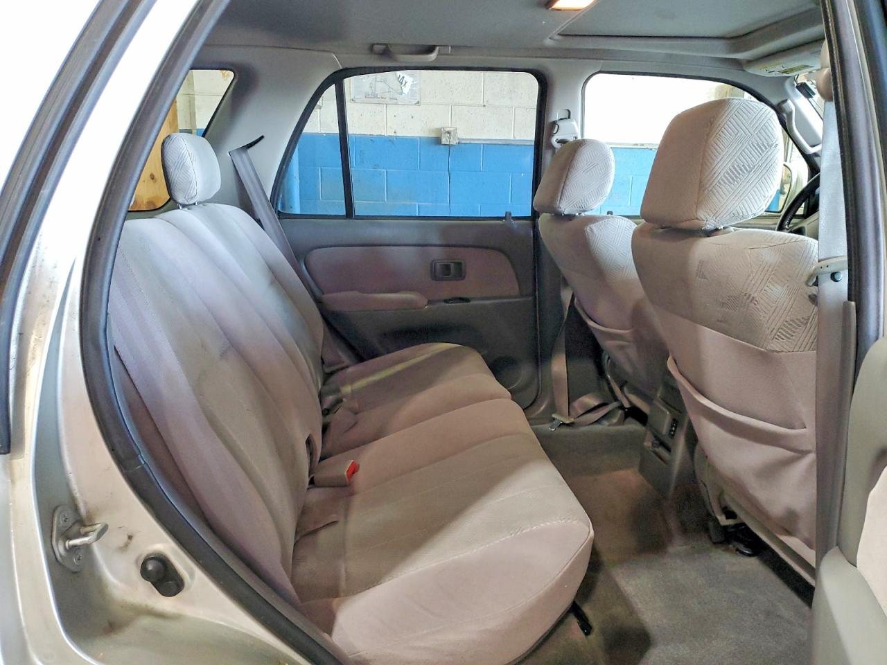 2001 TOYOTA 4RUNNER SR5 photo 21