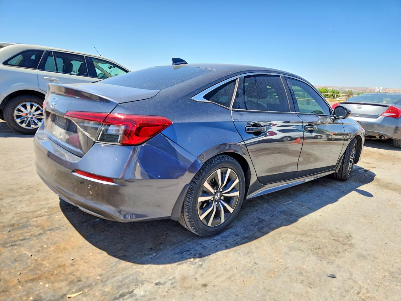 2022 HONDA CIVIC EX photo 5