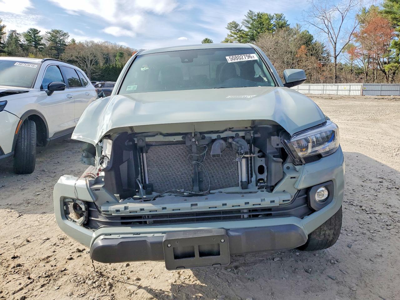 2022 TOYOTA TACOMA TRD OFF-ROAD photo 9