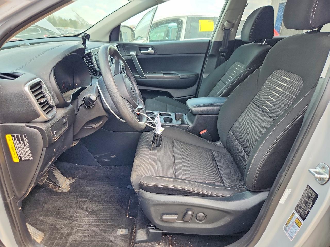 2017 KIA SPORTAGE LX photo 13