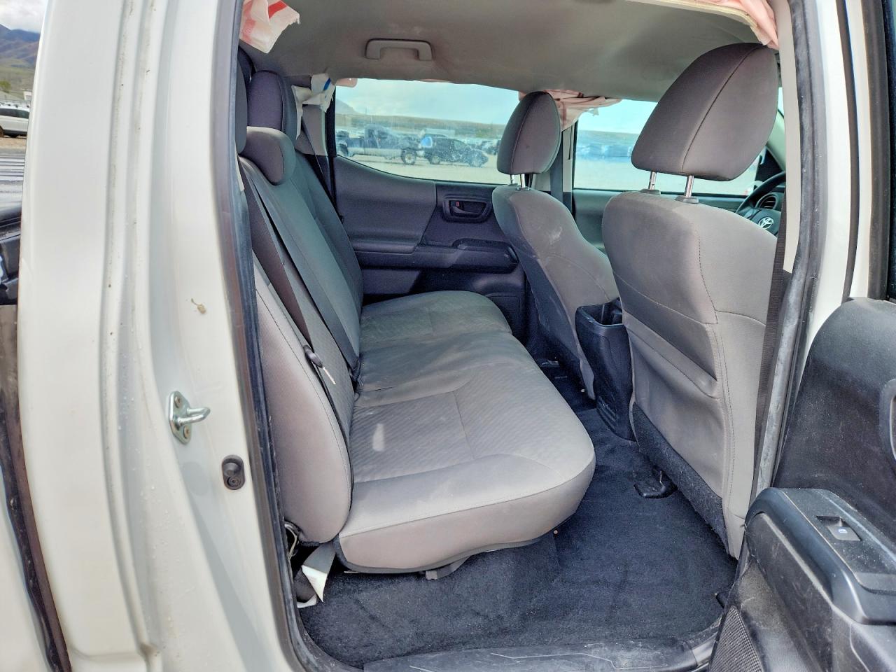 2022 TOYOTA TACOMA SR V6 photo 10