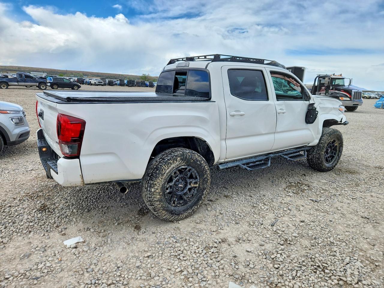 2022 TOYOTA TACOMA SR V6 photo 3