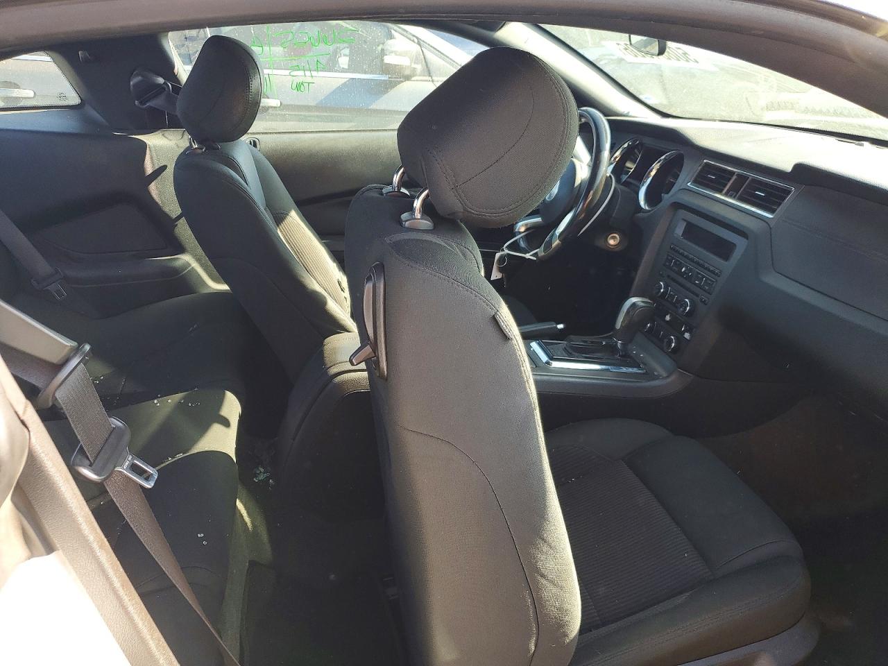 2014 FORD MUSTANG photo 19