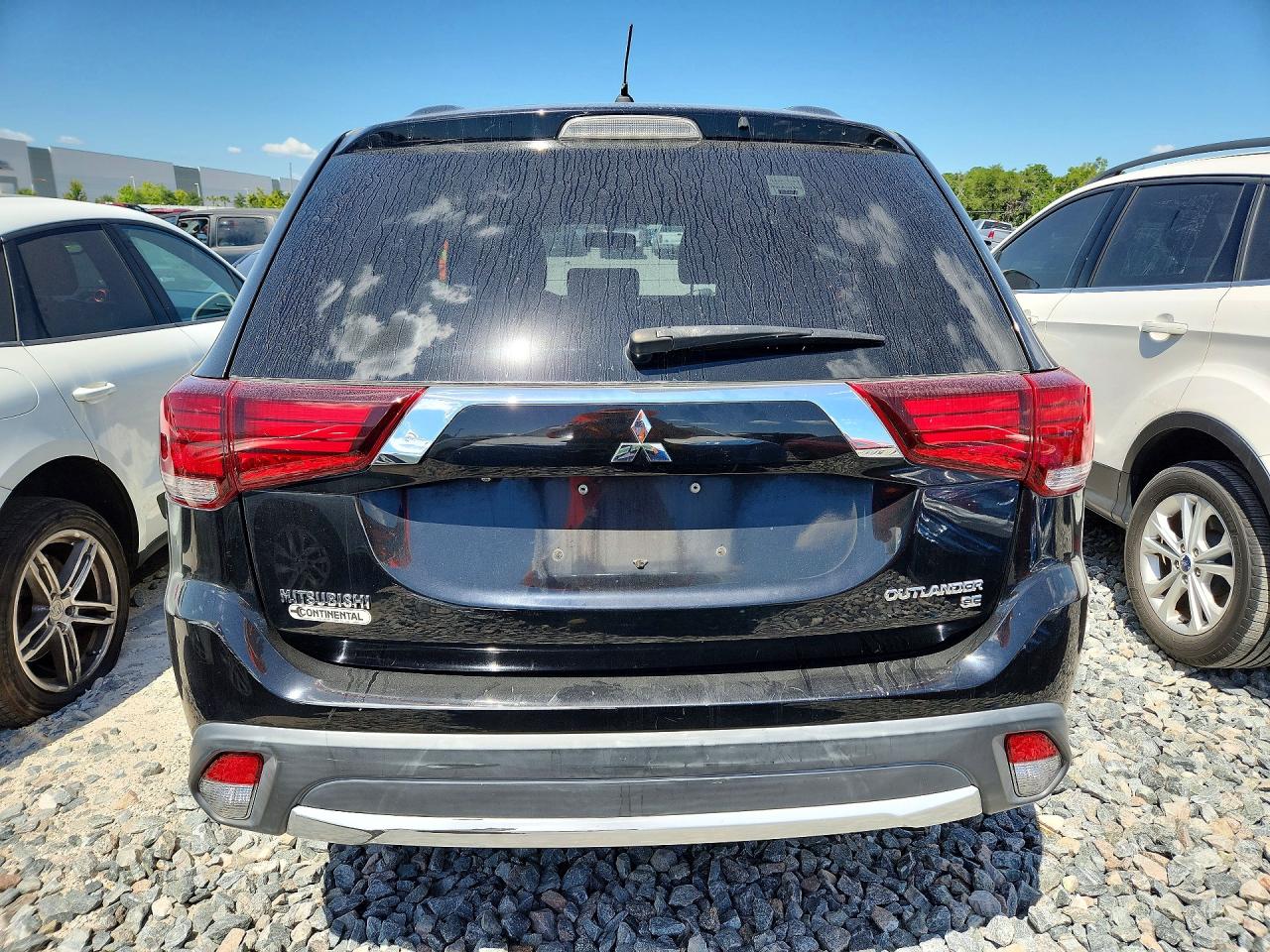 2016 MITSUBISHI OUTLANDER photo 11