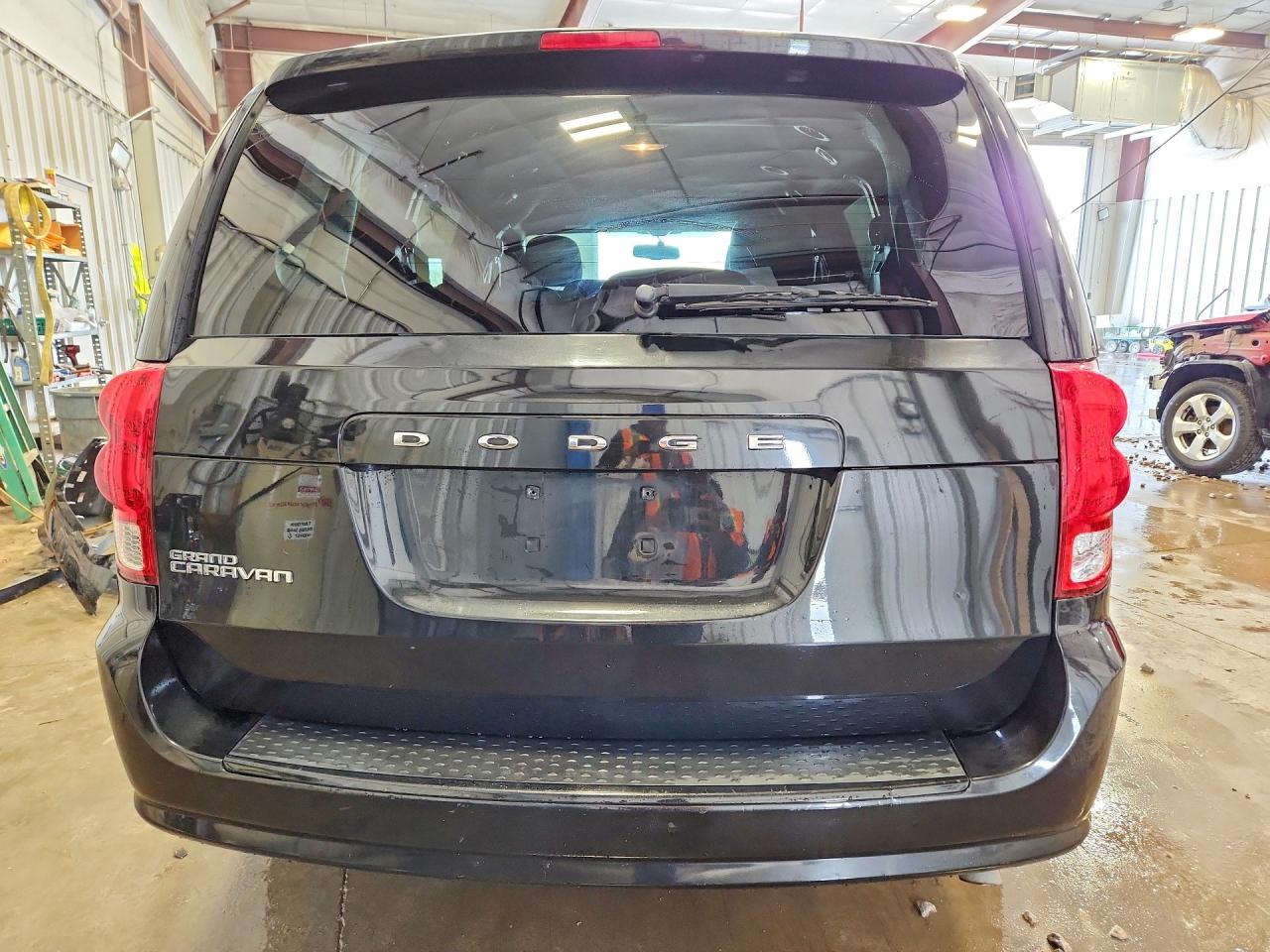 2015 DODGE GRAND CARAVAN SE photo 11