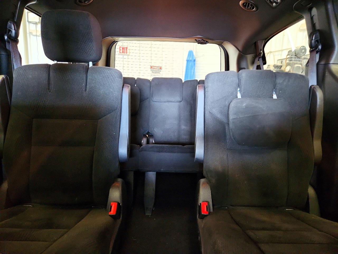 2015 DODGE GRAND CARAVAN SE photo 19