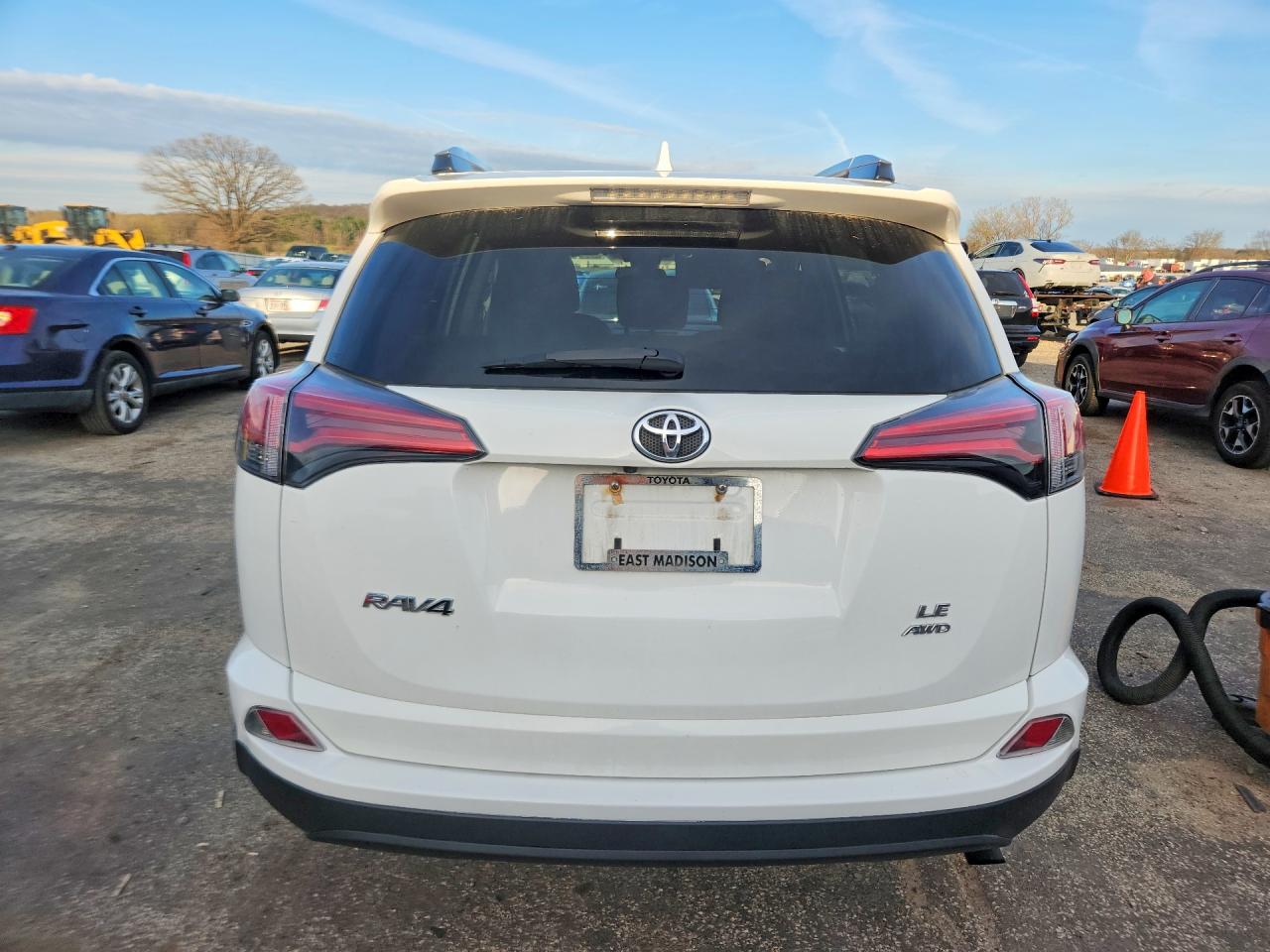 2017 TOYOTA RAV4 LE photo 16