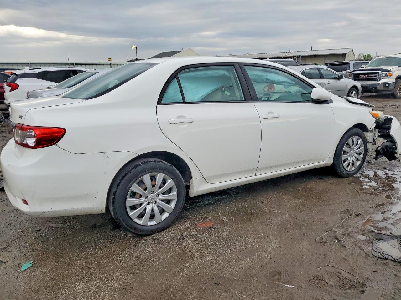 2012 TOYOTA COROLLA LE photo 5